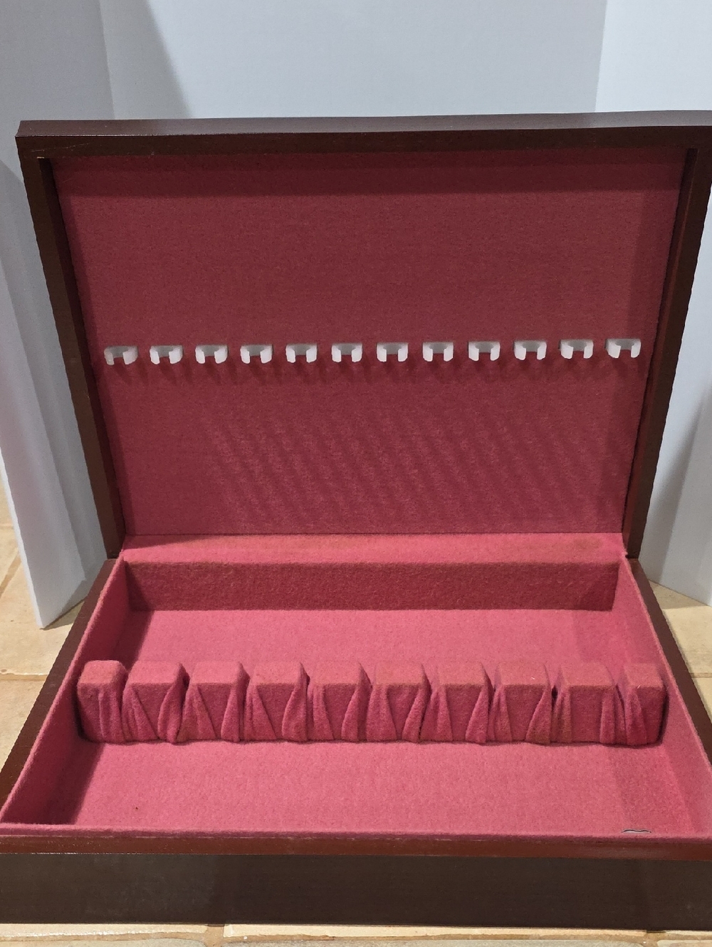 Silverware Storage Box with Pink Tarnish Resistant Interior Lining READ